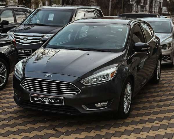 Сірий Форд Фокус, об'ємом двигуна 2 л та пробігом 224 тис. км за 9500 $, фото 2 на Automoto.ua