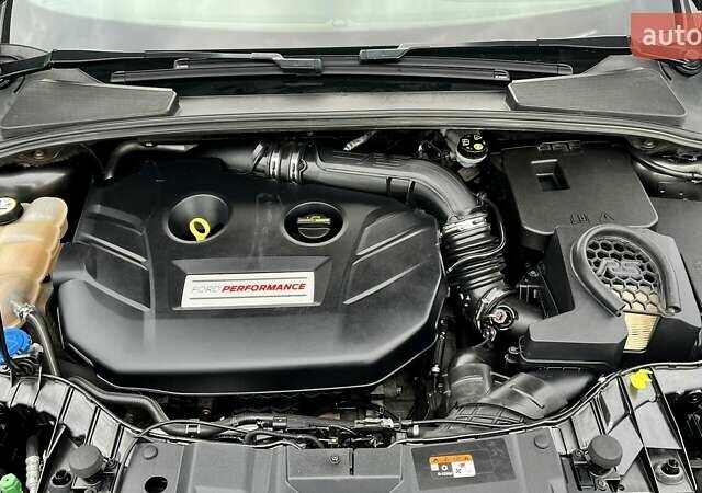 Серый Форд Фокус, объемом двигателя 2.3 л и пробегом 145 тыс. км за 25000 $, фото 19 на Automoto.ua