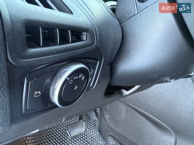 Серый Форд Фокус, объемом двигателя 2 л и пробегом 188 тыс. км за 7400 $, фото 62 на Automoto.ua