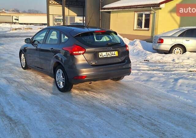 Серый Форд Фокус, объемом двигателя 1.5 л и пробегом 235 тыс. км за 9999 $, фото 6 на Automoto.ua