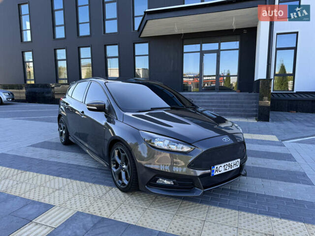 Серый Форд Фокус, объемом двигателя 2 л и пробегом 255 тыс. км за 9500 $, фото 27 на Automoto.ua