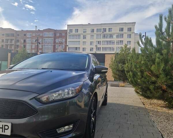 Серый Форд Фокус, объемом двигателя 2 л и пробегом 94 тыс. км за 10500 $, фото 2 на Automoto.ua