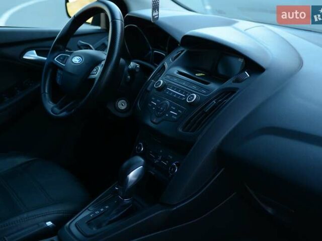Сірий Форд Фокус, об'ємом двигуна 2 л та пробігом 118 тис. км за 7850 $, фото 45 на Automoto.ua