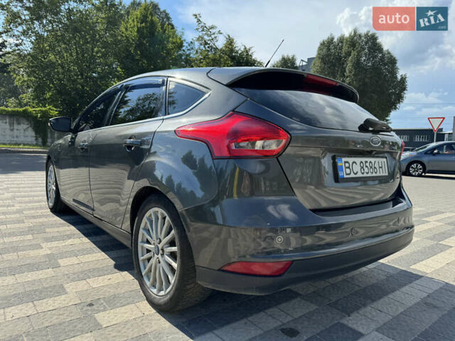 Серый Форд Фокус, объемом двигателя 0 л и пробегом 121 тыс. км за 9500 $, фото 1 на Automoto.ua