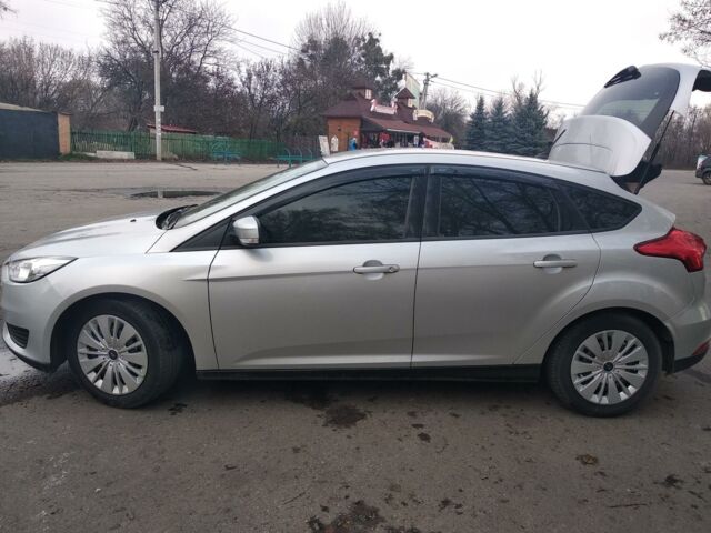Сірий Форд Фокус, об'ємом двигуна 1.6 л та пробігом 35 тис. км за 12500 $, фото 2 на Automoto.ua