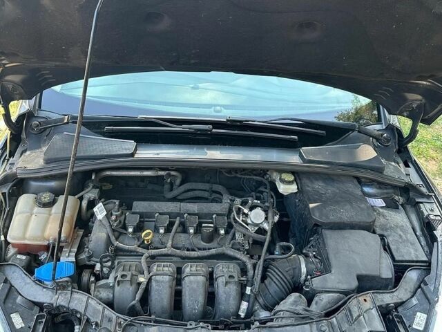 Сірий Форд Фокус, об'ємом двигуна 2 л та пробігом 152 тис. км за 7800 $, фото 10 на Automoto.ua