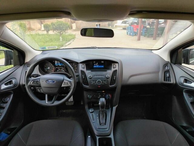 Сірий Форд Фокус, об'ємом двигуна 2 л та пробігом 116 тис. км за 8000 $, фото 5 на Automoto.ua