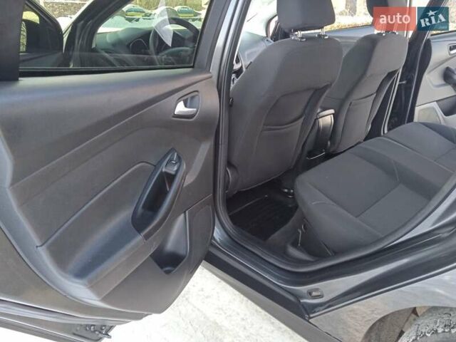 Серый Форд Фокус, объемом двигателя 2 л и пробегом 170 тыс. км за 7950 $, фото 18 на Automoto.ua