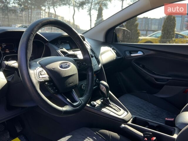 Сірий Форд Фокус, об'ємом двигуна 2 л та пробігом 110 тис. км за 10850 $, фото 9 на Automoto.ua