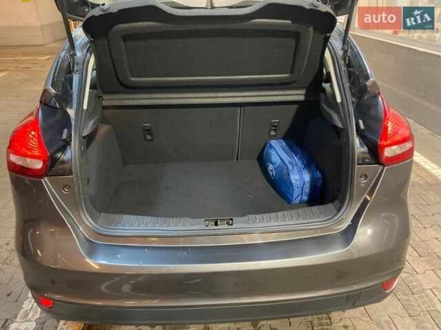 Сірий Форд Фокус, об'ємом двигуна 1.6 л та пробігом 42 тис. км за 10900 $, фото 17 на Automoto.ua