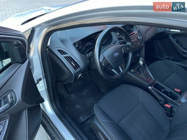 Сірий Форд Фокус, об'ємом двигуна 2 л та пробігом 183 тис. км за 7750 $, фото 18 на Automoto.ua