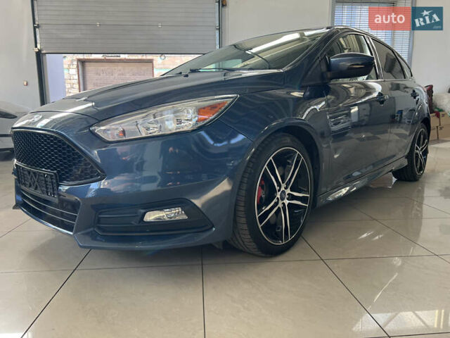 Серый Форд Фокус, объемом двигателя 2 л и пробегом 85 тыс. км за 10400 $, фото 1 на Automoto.ua