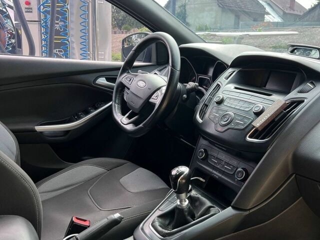 Сірий Форд Фокус, об'ємом двигуна 2 л та пробігом 271 тис. км за 8800 $, фото 15 на Automoto.ua
