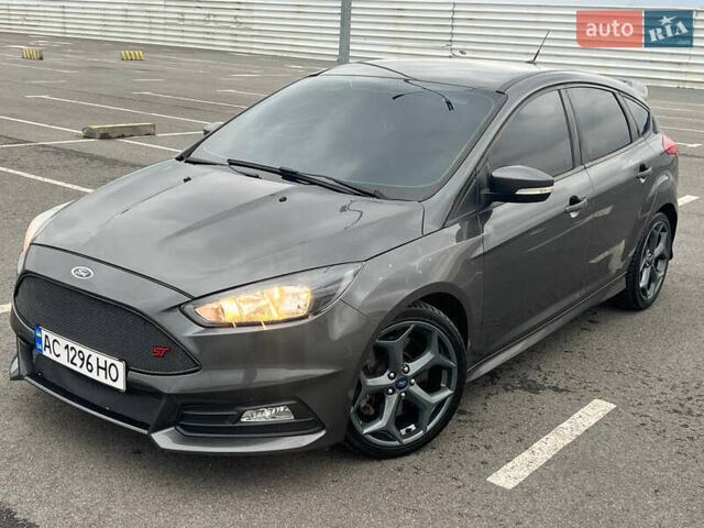 Серый Форд Фокус, объемом двигателя 2 л и пробегом 257 тыс. км за 12800 $, фото 44 на Automoto.ua