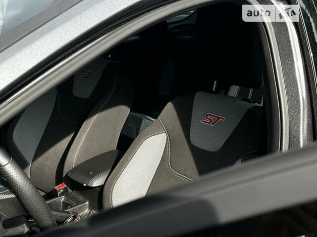 Серый Форд Фокус, объемом двигателя 2 л и пробегом 123 тыс. км за 10499 $, фото 56 на Automoto.ua