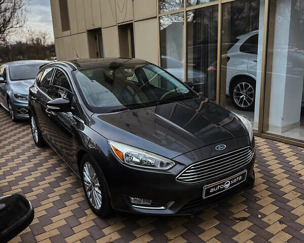 Сірий Форд Фокус, об'ємом двигуна 2 л та пробігом 224 тис. км за 9500 $, фото 1 на Automoto.ua