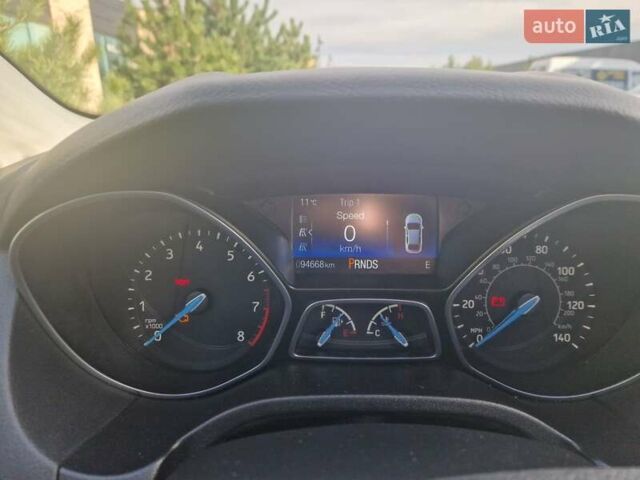 Серый Форд Фокус, объемом двигателя 2 л и пробегом 94 тыс. км за 10500 $, фото 3 на Automoto.ua