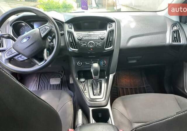 Сірий Форд Фокус, об'ємом двигуна 2 л та пробігом 175 тис. км за 8600 $, фото 5 на Automoto.ua
