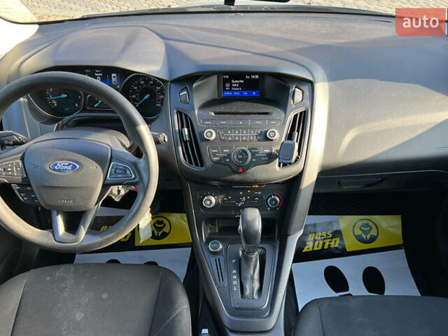 Серый Форд Фокус, объемом двигателя 2 л и пробегом 175 тыс. км за 8900 $, фото 13 на Automoto.ua