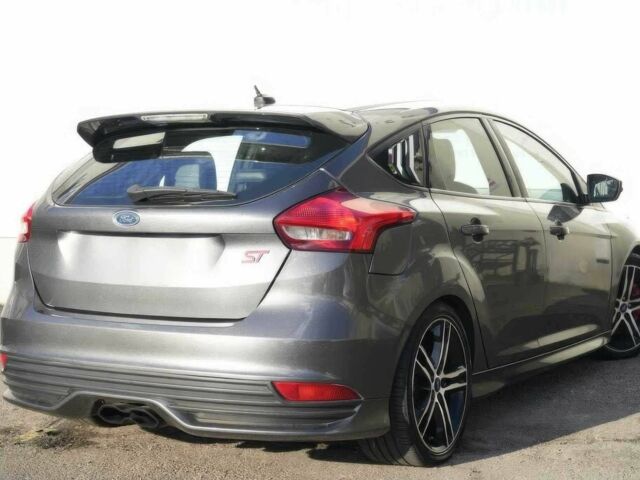 Серый Форд Фокус, объемом двигателя 2 л и пробегом 38 тыс. км за 2400 $, фото 3 на Automoto.ua