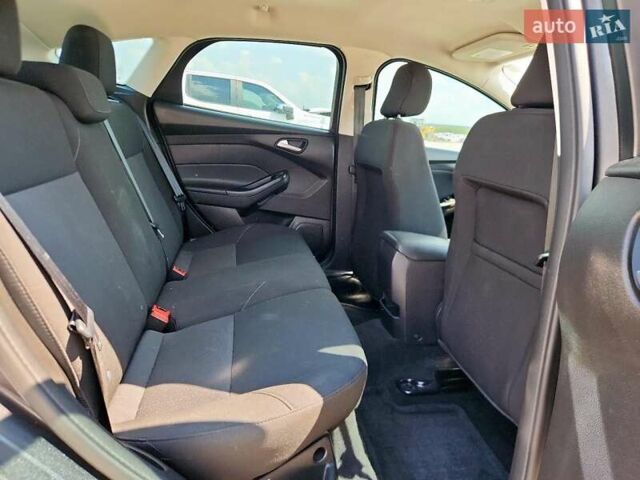 Сірий Форд Фокус, об'ємом двигуна 2 л та пробігом 84 тис. км за 1000 $, фото 7 на Automoto.ua