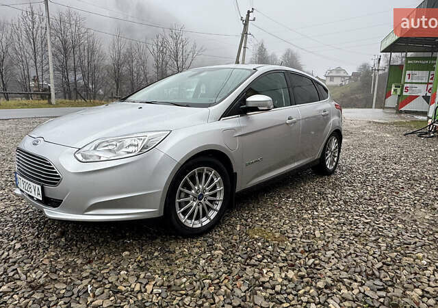 Серый Форд Фокус, объемом двигателя 0 л и пробегом 65 тыс. км за 9900 $, фото 2 на Automoto.ua