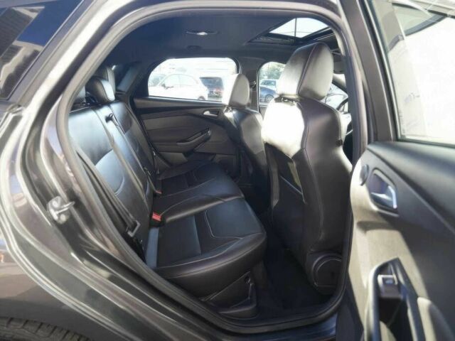 Серый Форд Фокус, объемом двигателя 2 л и пробегом 38 тыс. км за 2400 $, фото 14 на Automoto.ua