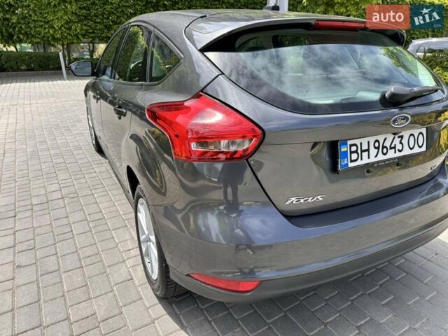 Серый Форд Фокус, объемом двигателя 2 л и пробегом 135 тыс. км за 9300 $, фото 4 на Automoto.ua