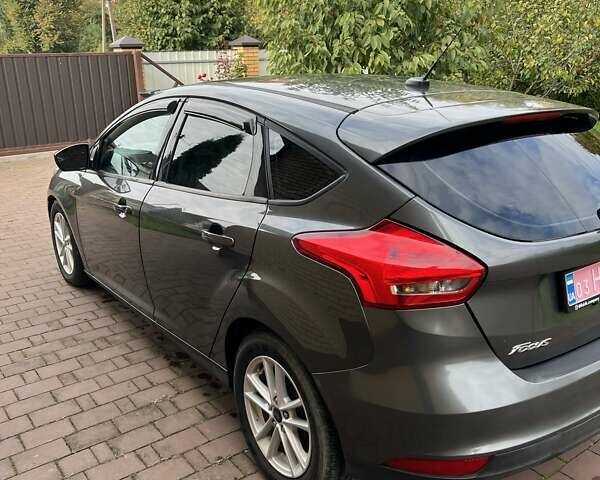 Серый Форд Фокус, объемом двигателя 2.01 л и пробегом 149 тыс. км за 8500 $, фото 4 на Automoto.ua