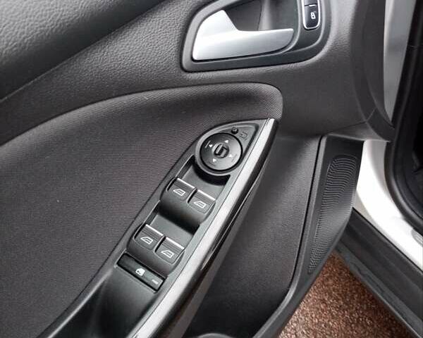 Серый Форд Фокус, объемом двигателя 0 л и пробегом 89 тыс. км за 9700 $, фото 9 на Automoto.ua