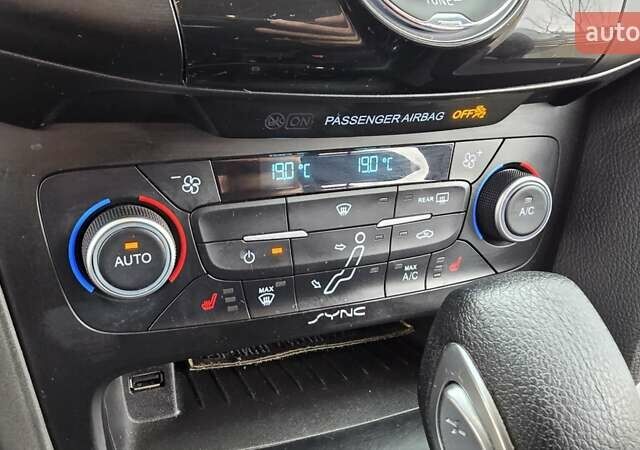 Серый Форд Фокус, объемом двигателя 2 л и пробегом 89 тыс. км за 10999 $, фото 33 на Automoto.ua