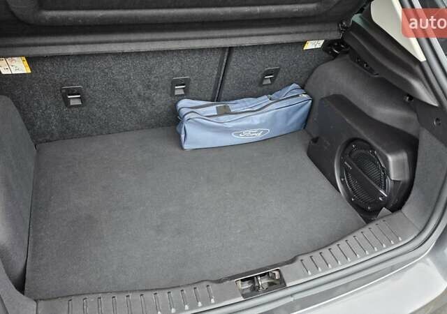 Серый Форд Фокус, объемом двигателя 2 л и пробегом 89 тыс. км за 10999 $, фото 20 на Automoto.ua