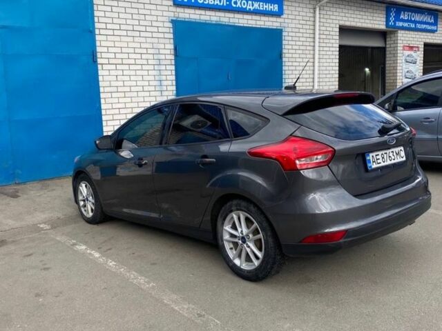 Сірий Форд Фокус, об'ємом двигуна 2 л та пробігом 147 тис. км за 9999 $, фото 1 на Automoto.ua