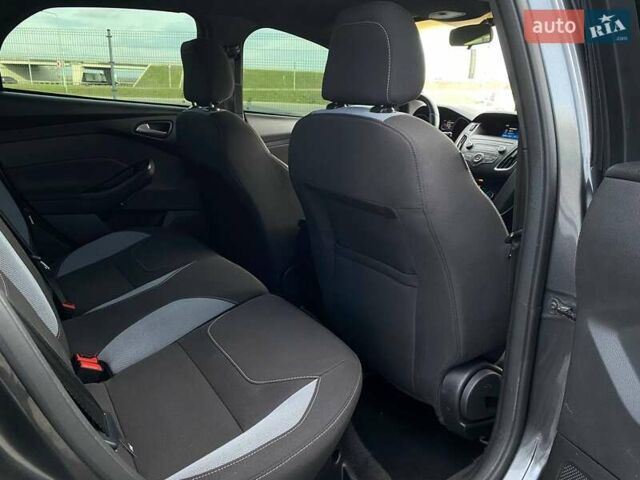 Сірий Форд Фокус, об'ємом двигуна 2 л та пробігом 142 тис. км за 9900 $, фото 17 на Automoto.ua