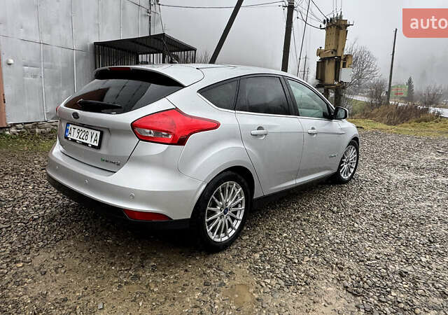 Серый Форд Фокус, объемом двигателя 0 л и пробегом 65 тыс. км за 9900 $, фото 5 на Automoto.ua