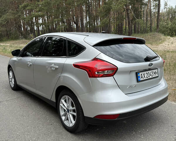 Сірий Форд Фокус, об'ємом двигуна 2 л та пробігом 121 тис. км за 8800 $, фото 8 на Automoto.ua