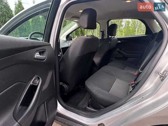 Сірий Форд Фокус, об'ємом двигуна 2.01 л та пробігом 149 тис. км за 9900 $, фото 14 на Automoto.ua