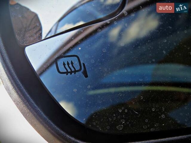 Серый Форд Фокус, объемом двигателя 2 л и пробегом 71 тыс. км за 8900 $, фото 5 на Automoto.ua
