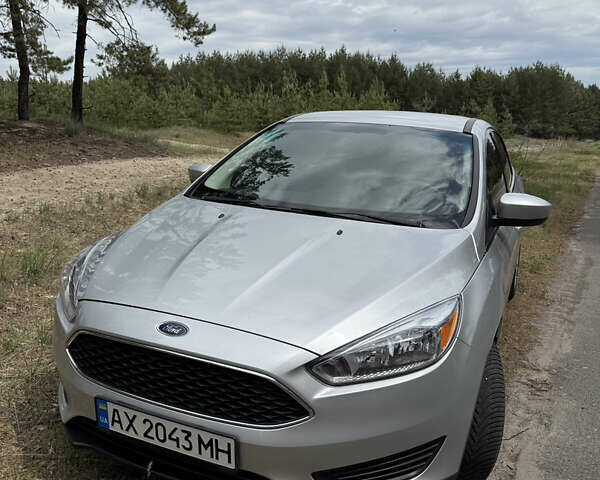 Сірий Форд Фокус, об'ємом двигуна 2 л та пробігом 121 тис. км за 8800 $, фото 2 на Automoto.ua