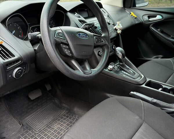 Сірий Форд Фокус, об'ємом двигуна 2 л та пробігом 121 тис. км за 8800 $, фото 13 на Automoto.ua