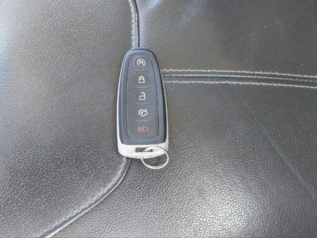 Серый Форд Фокус, объемом двигателя 2 л и пробегом 149 тыс. км за 8700 $, фото 9 на Automoto.ua