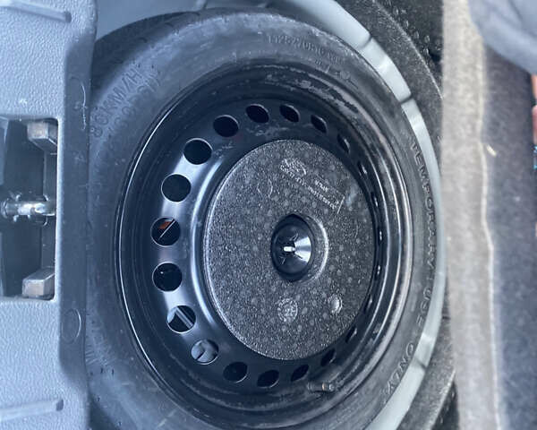 Серый Форд Фокус, объемом двигателя 1.5 л и пробегом 232 тыс. км за 8500 $, фото 28 на Automoto.ua