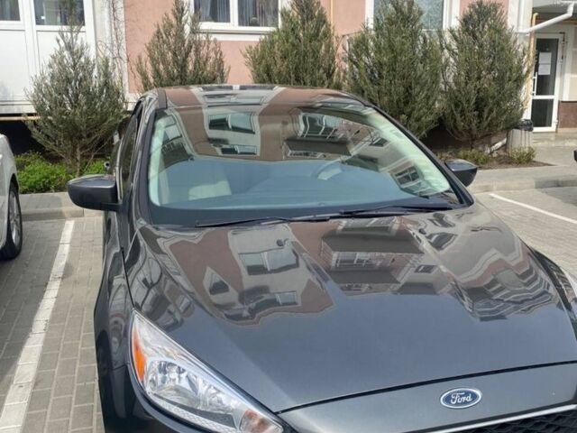 Сірий Форд Фокус, об'ємом двигуна 2 л та пробігом 147 тис. км за 9999 $, фото 2 на Automoto.ua