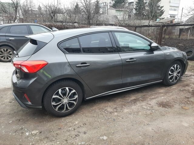 Сірий Форд Фокус, об'ємом двигуна 1 л та пробігом 36 тис. км за 17622 $, фото 1 на Automoto.ua