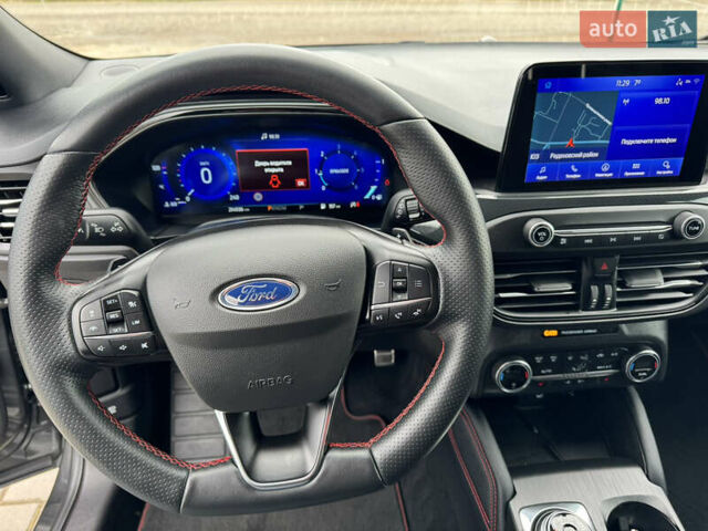 Серый Форд Фокус, объемом двигателя 2 л и пробегом 215 тыс. км за 16034 $, фото 28 на Automoto.ua