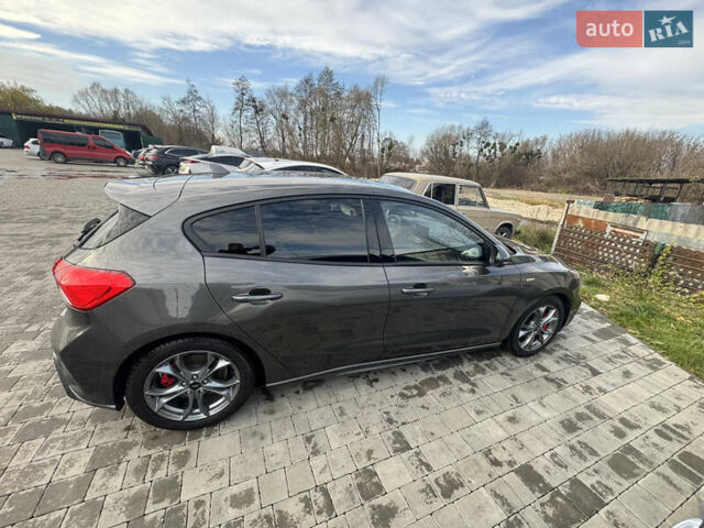 Серый Форд Фокус, объемом двигателя 2 л и пробегом 215 тыс. км за 16950 $, фото 4 на Automoto.ua