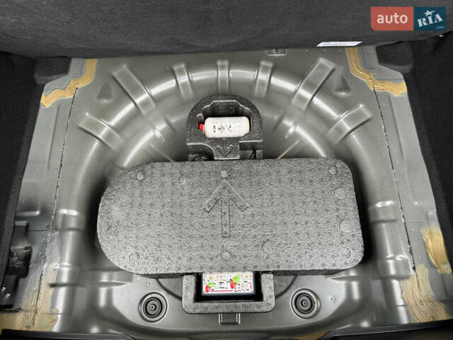 Серый Форд Фокус, объемом двигателя 2 л и пробегом 215 тыс. км за 16034 $, фото 45 на Automoto.ua