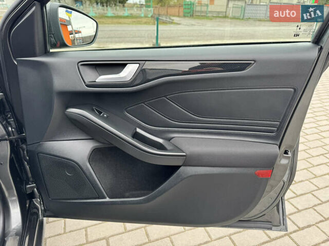 Серый Форд Фокус, объемом двигателя 2 л и пробегом 215 тыс. км за 16034 $, фото 50 на Automoto.ua