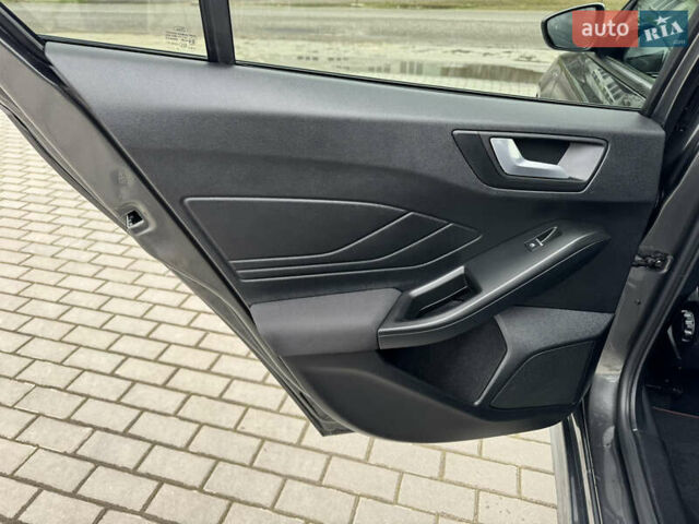 Серый Форд Фокус, объемом двигателя 2 л и пробегом 215 тыс. км за 16034 $, фото 36 на Automoto.ua