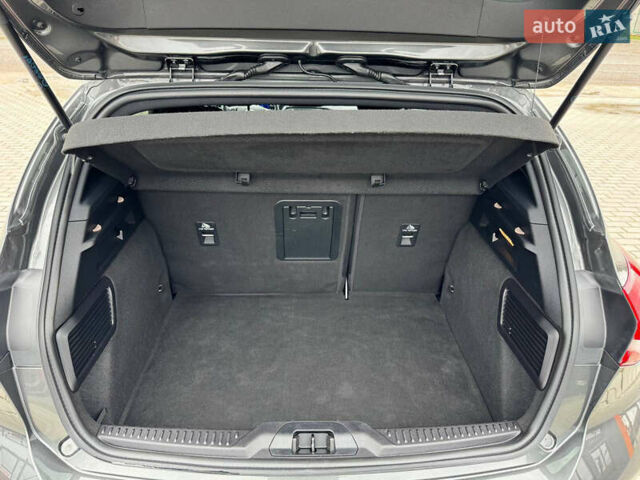 Серый Форд Фокус, объемом двигателя 2 л и пробегом 215 тыс. км за 16950 $, фото 24 на Automoto.ua